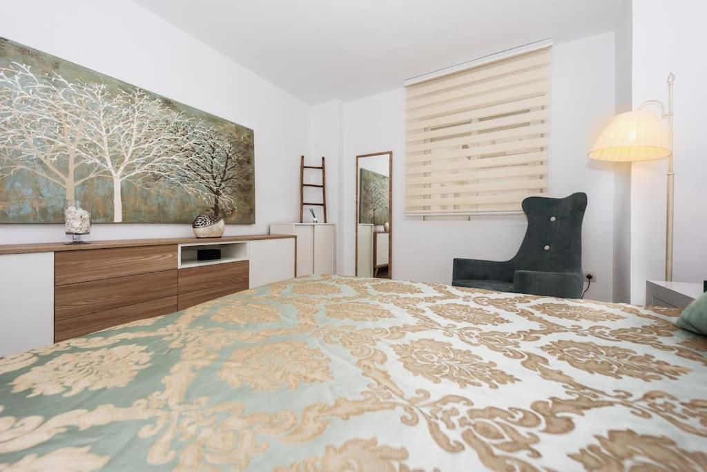 Modern First Line Apartment Almunecar Ngoại thất bức ảnh
